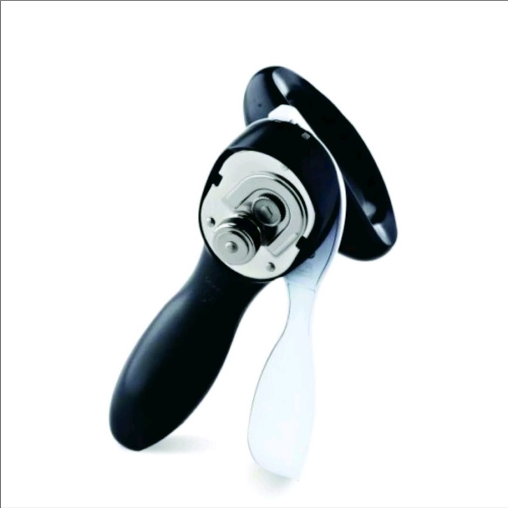 Tupperware can opener